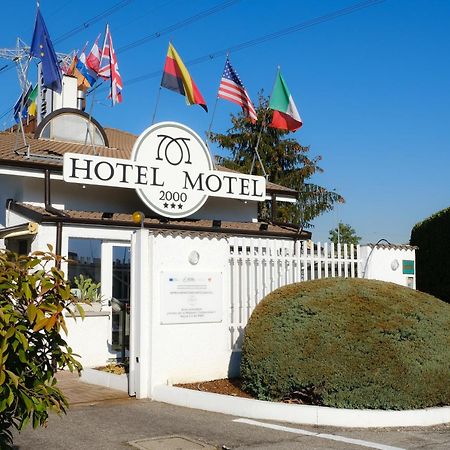 Hotel Motel 2000 Треццано-суль-Навиглио Экстерьер фото